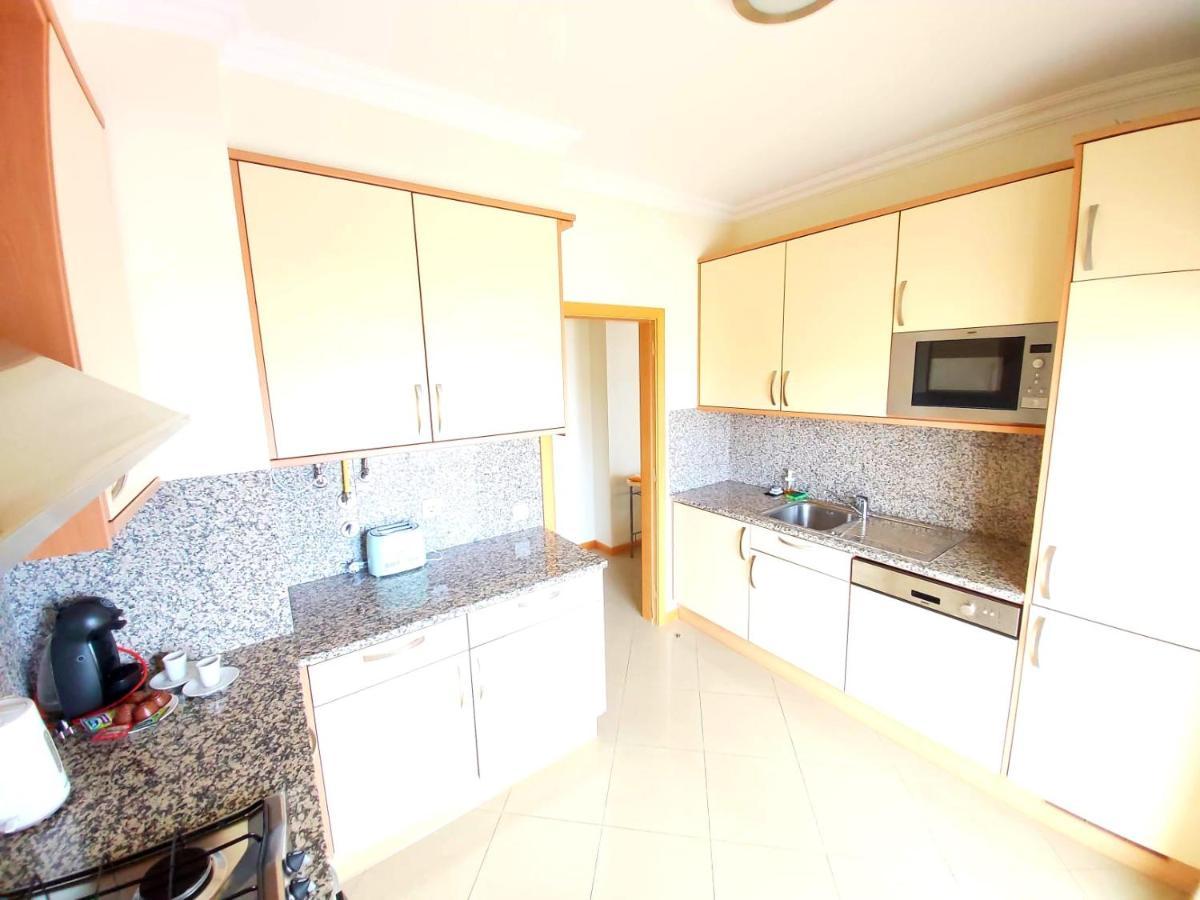 Sea View Penthouse In Albufeira Apartment Luaran gambar